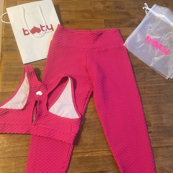 Booty by Brabants Set - Picture 3 of 5